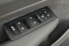 Volvo XC40 - 2026