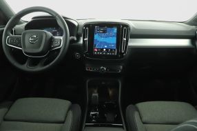 Volvo XC40 - 2026