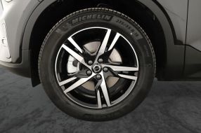 Volvo XC40 - 2026