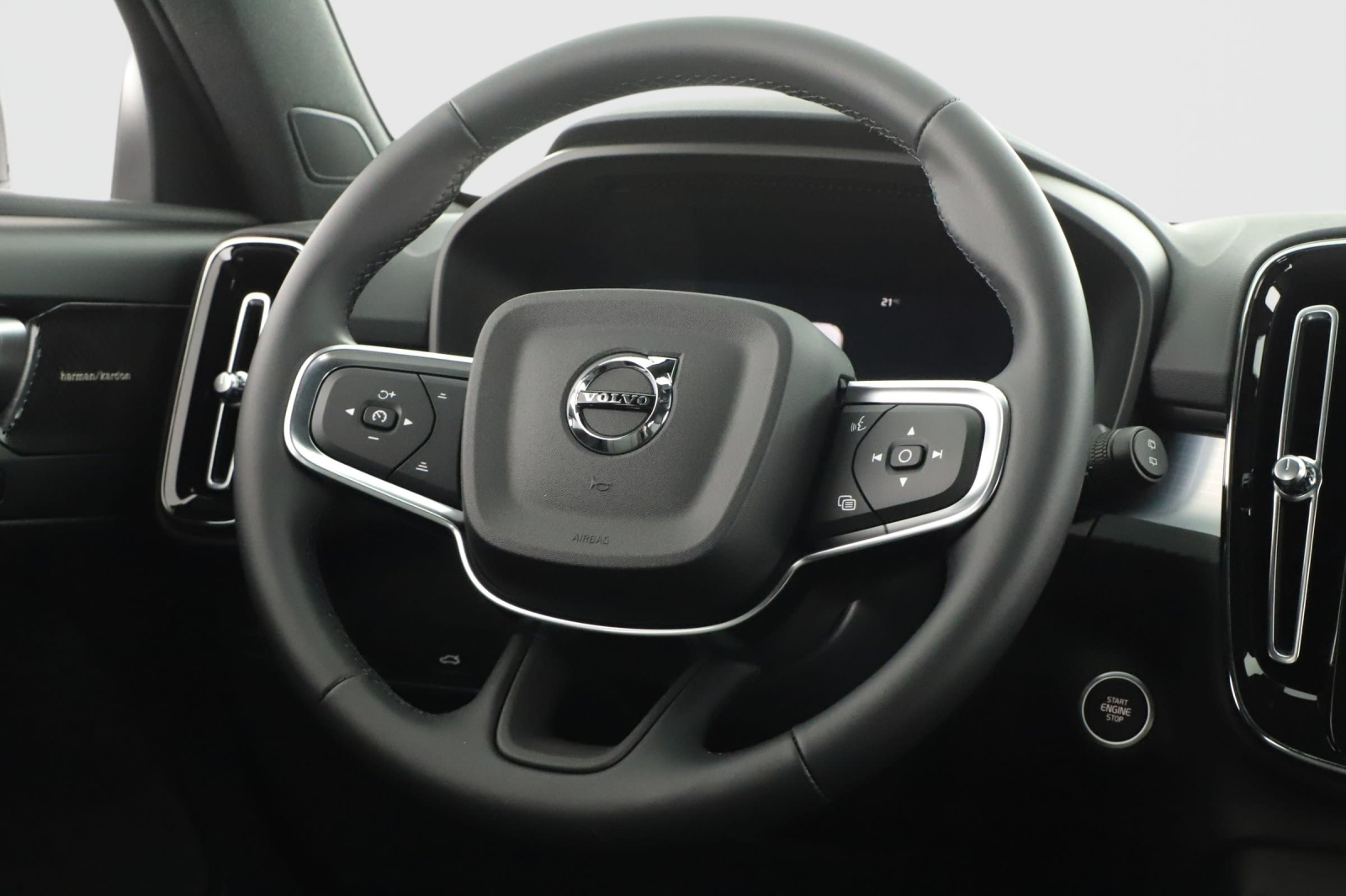 Volvo XC40 - 2026
