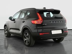 Volvo XC40 - 2026