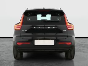 Volvo XC40 - 2026