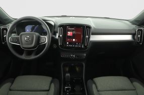 Volvo XC40 - 2026