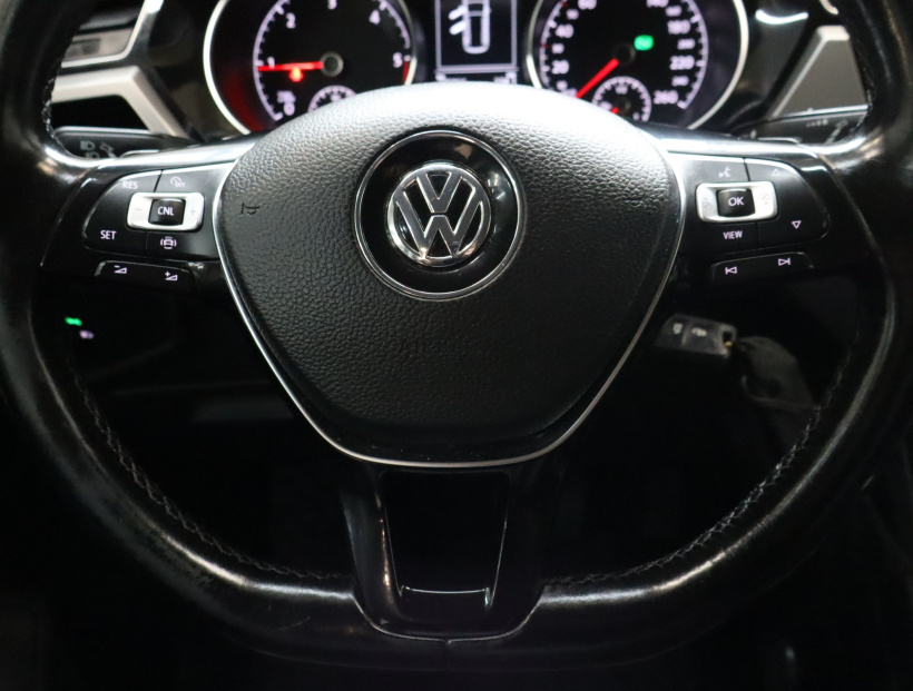Volkswagen Touran, 2020