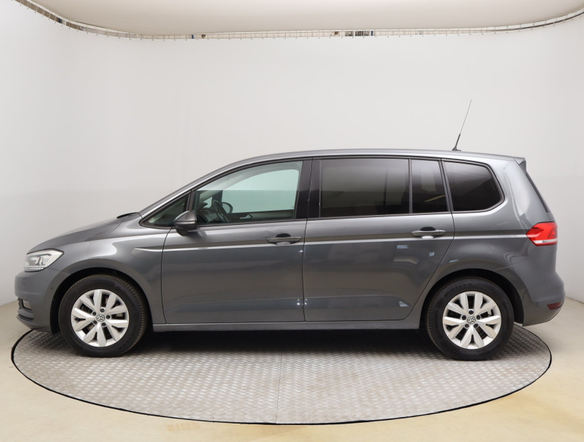 Volkswagen Touran, 2020