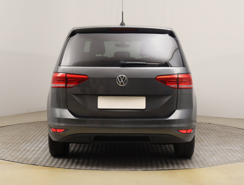 Volkswagen Touran, 2020
