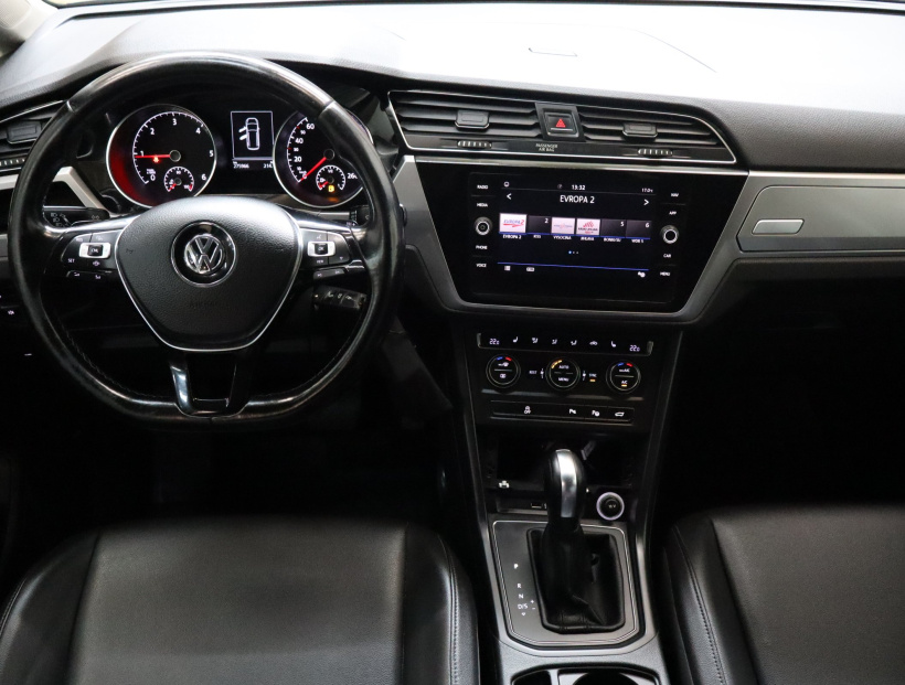 Volkswagen Touran, 2020