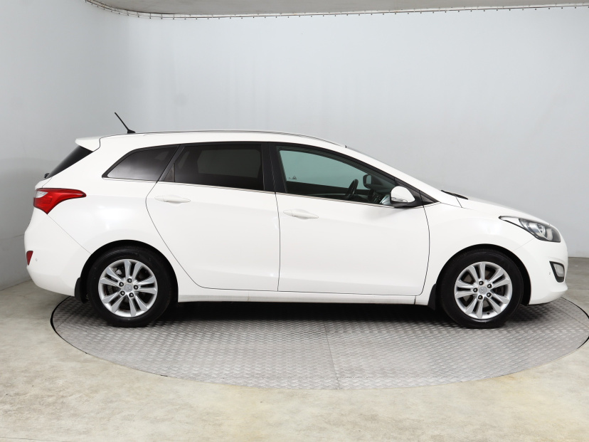 Hyundai i30, 2013