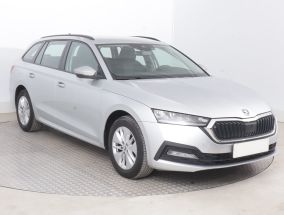 Škoda Octavia - 2023