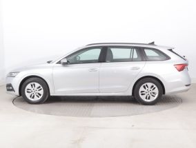 Škoda Octavia - 2023