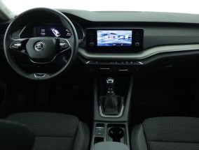 Škoda Octavia - 2023
