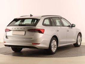 Škoda Octavia - 2023