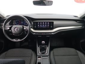 Škoda Octavia - 2023