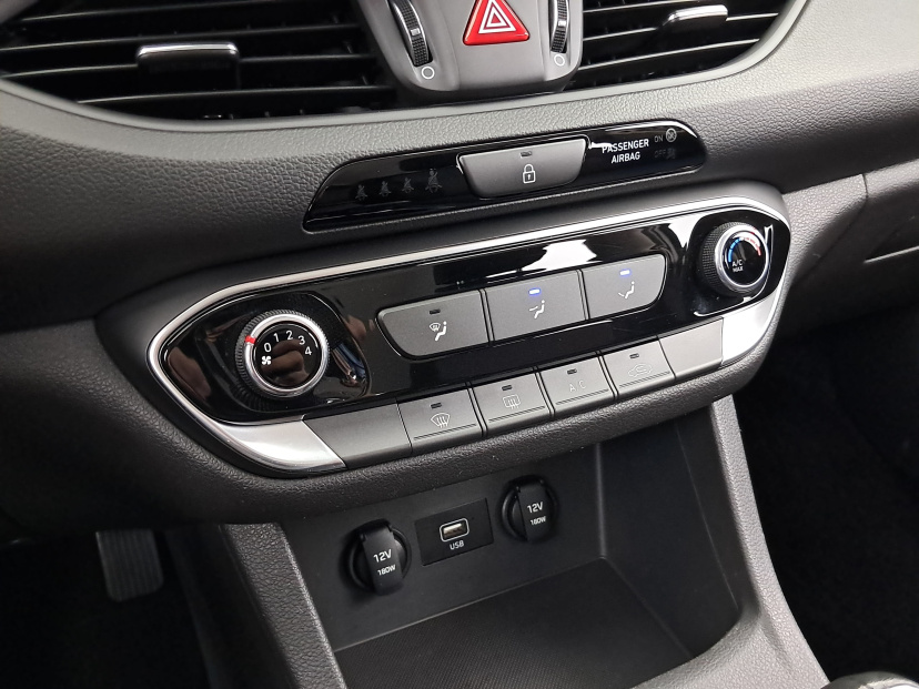 Hyundai i30, 2021