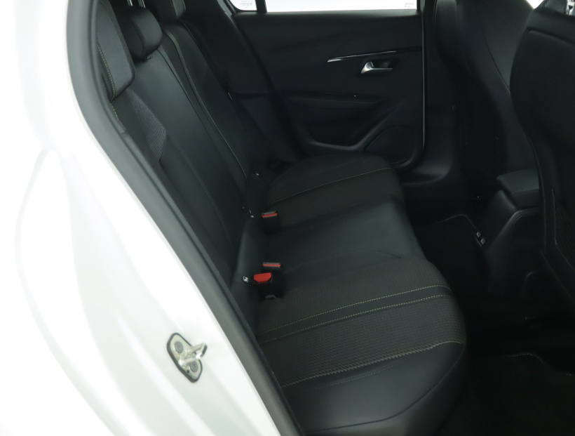 Peugeot e-208, 2021