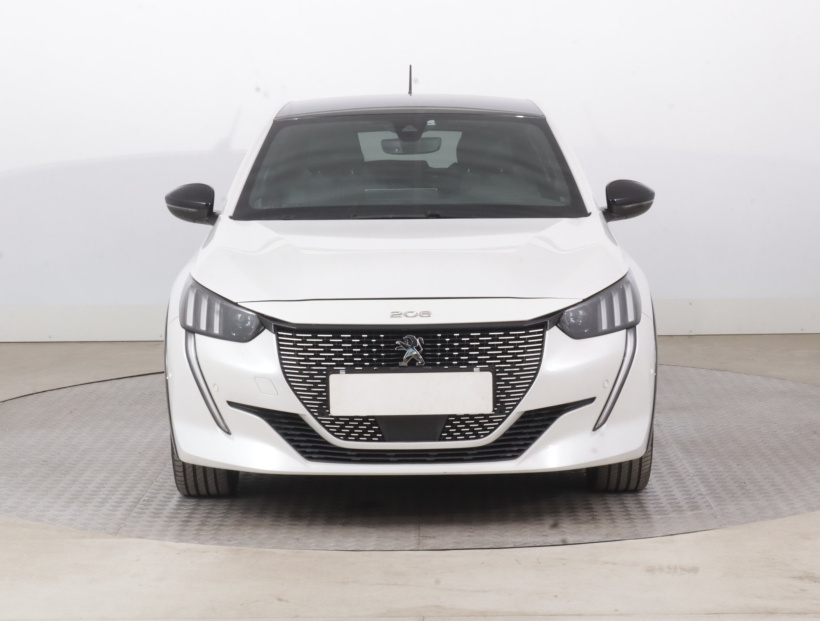 Peugeot e-208, 2021