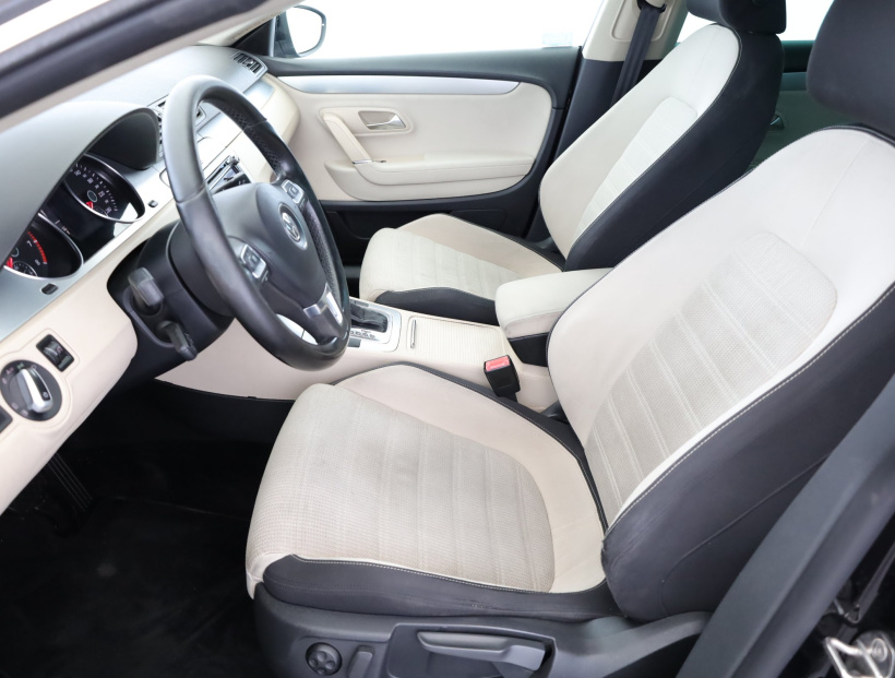 Volkswagen Passat CC, 2008