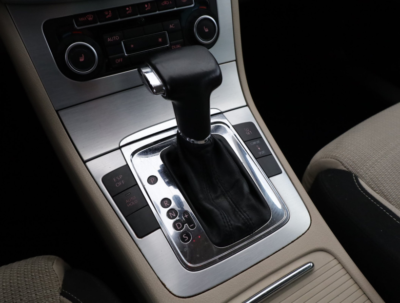 Volkswagen Passat CC, 2008