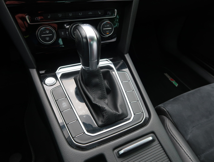 Volkswagen Passat, 2016