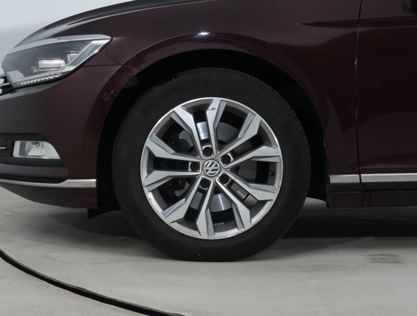Volkswagen Passat, 2016