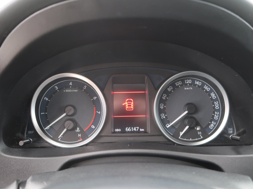 Toyota Auris, 2015
