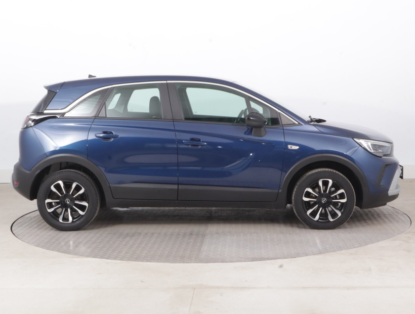 Opel Crossland, 2022