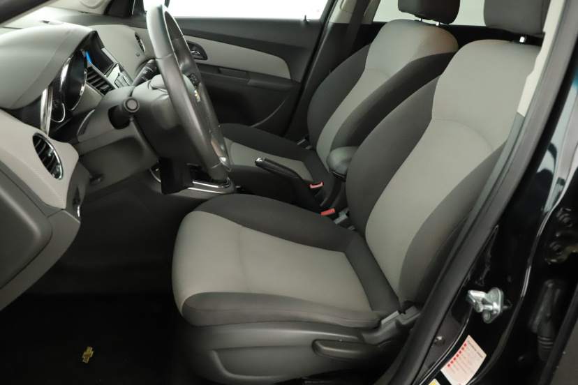 Chevrolet Cruze, 2010