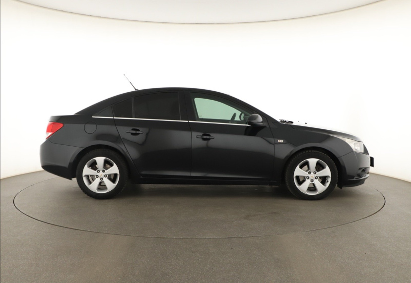 Chevrolet Cruze, 2010