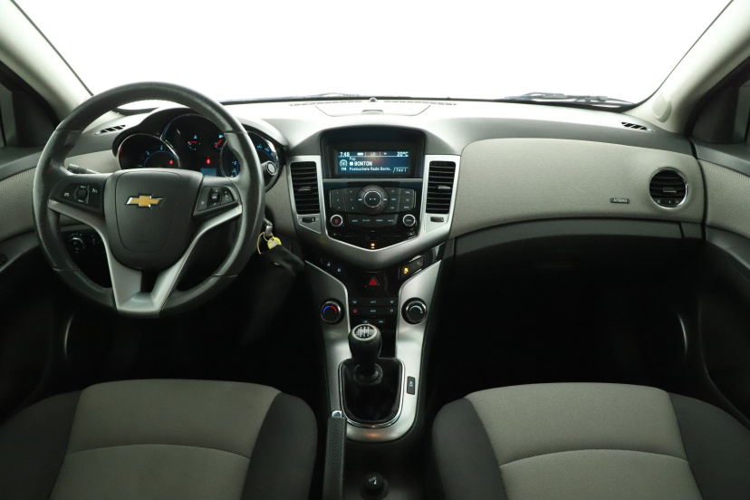 Chevrolet Cruze, 2010