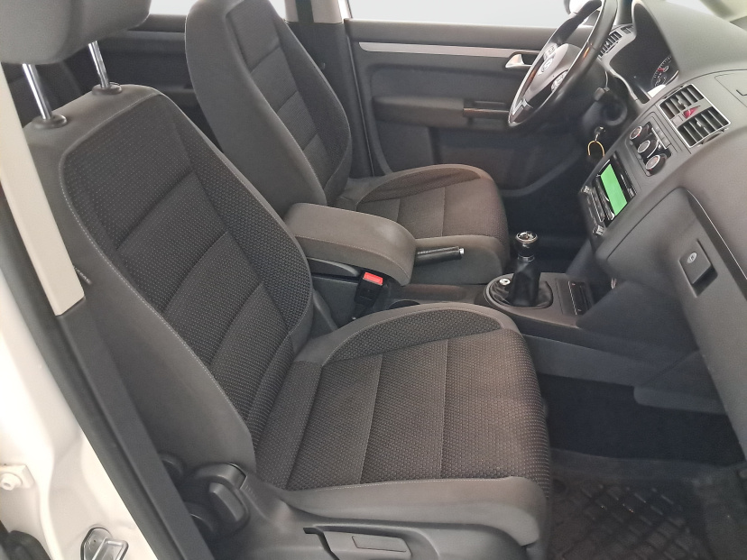 Volkswagen Touran, 2012