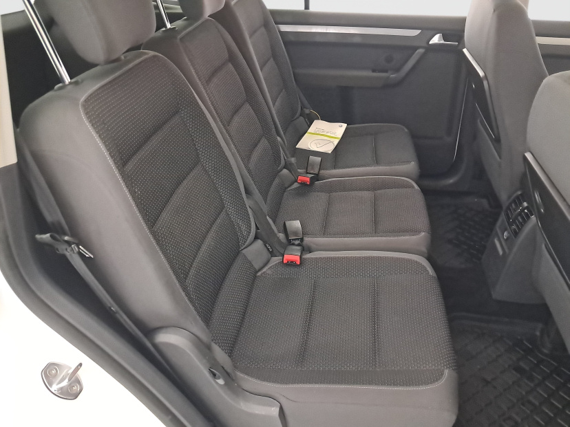 Volkswagen Touran, 2012