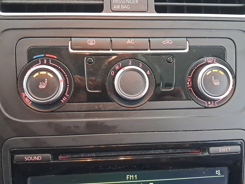 Volkswagen Touran, 2012