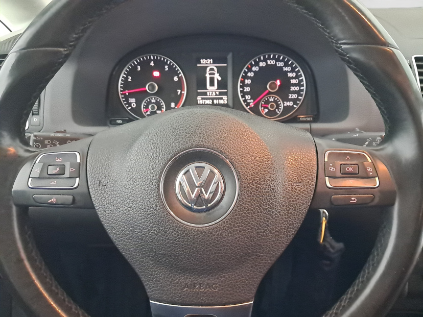 Volkswagen Touran, 2012