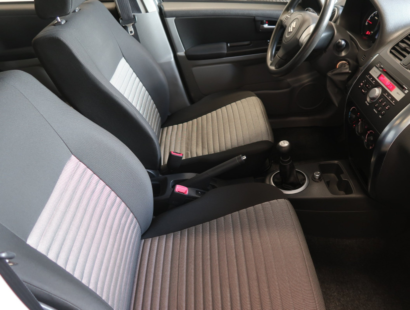 Suzuki SX4, 2012