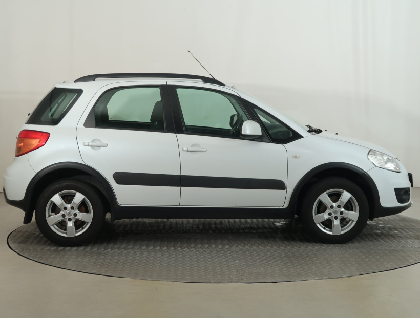 Suzuki SX4, 2012