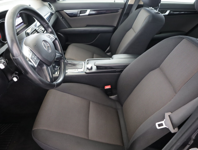 Mercedes-Benz C, 2012