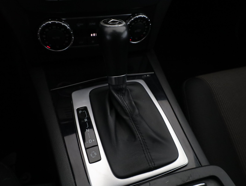 Mercedes-Benz C, 2012