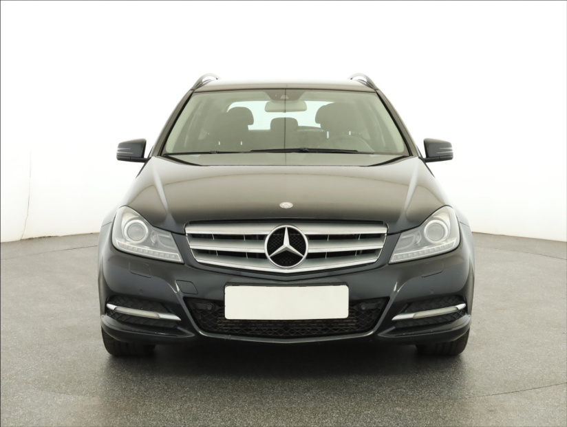 Mercedes-Benz C, 2012