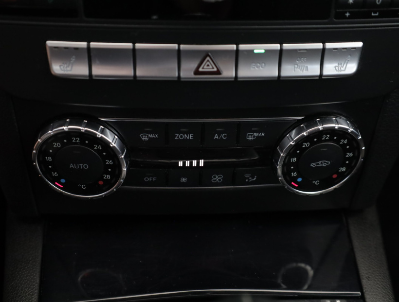 Mercedes-Benz C, 2012