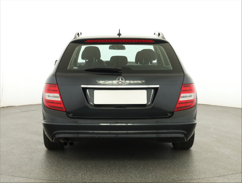 Mercedes-Benz C, 2012