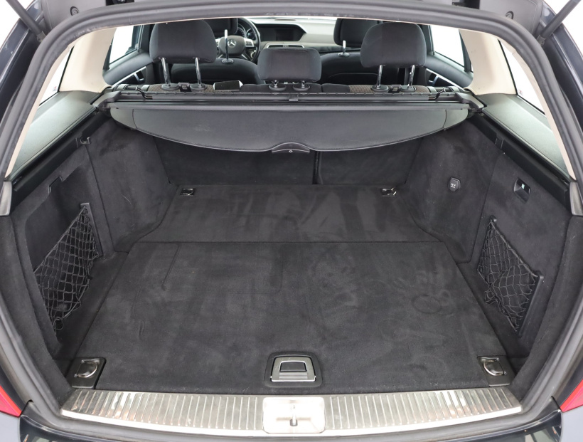 Mercedes-Benz C, 2012