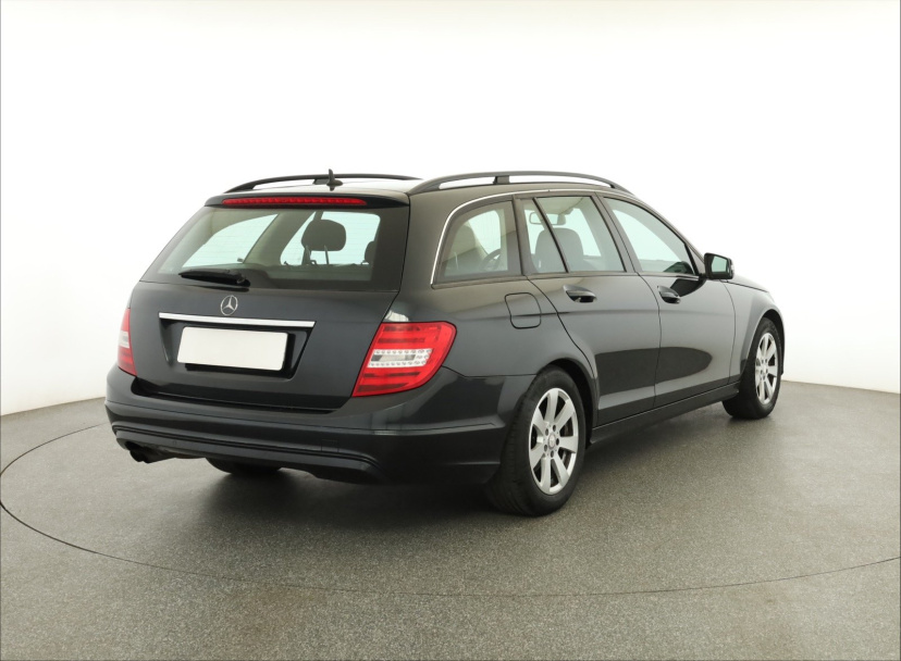 Mercedes-Benz C, 2012