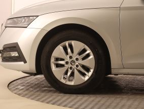 Škoda Octavia - 2023