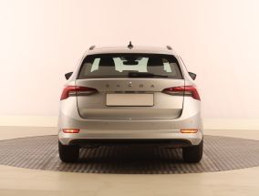 Škoda Octavia - 2023