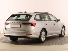 Škoda Octavia - 2023