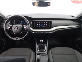 Škoda Octavia - 2023