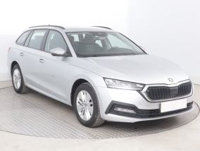 Škoda Octavia - 2023