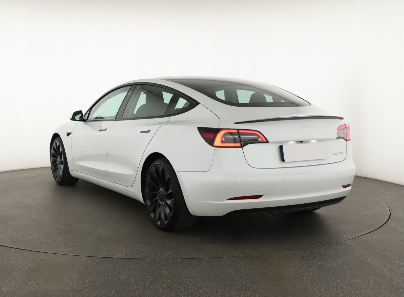 Tesla Model 3 - 2021