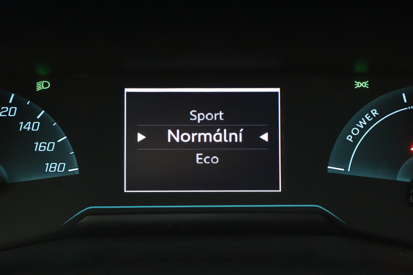 Peugeot e-208, 2021
