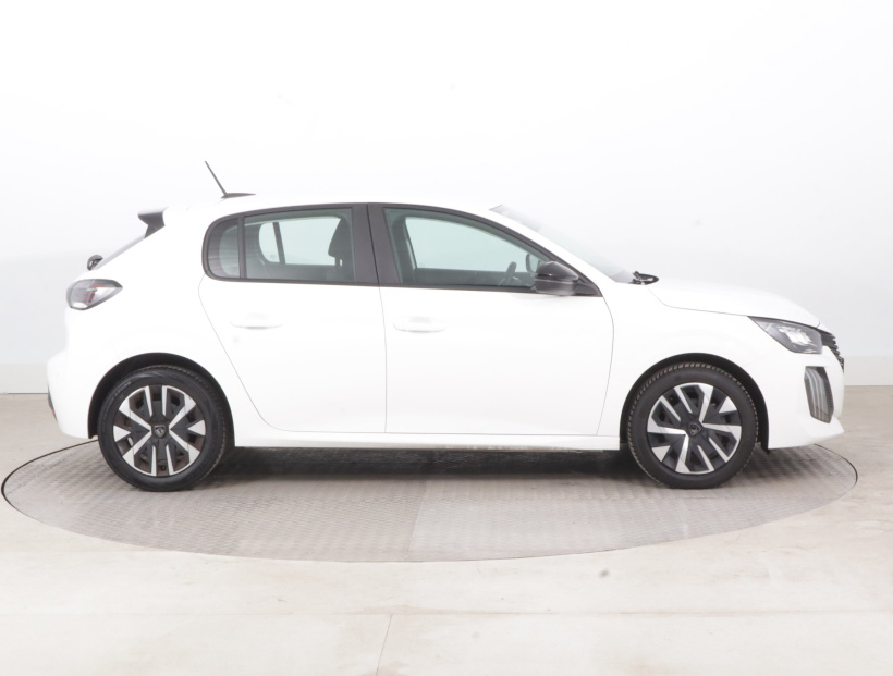 Peugeot 208, 2024